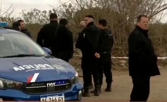 Imagen de P&eacute;rez: hallan un cuerpo maniatado con signos de haber sido asesinado a balazos