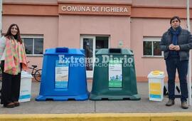 Imagen de Fighiera recibi&oacute; contenedores que servir&aacute;n como eco puntos para depositar diferentes materiales