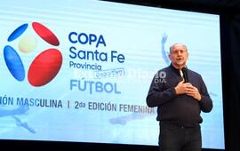 Imagen de Omar Perotti present&oacute; oficialmente la Copa Santa Fe Provincia Deportiva 2022 de futbol