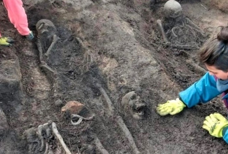 Esqueletos humanos entre los elementos hallados en el sur provincial. (La Nueve)