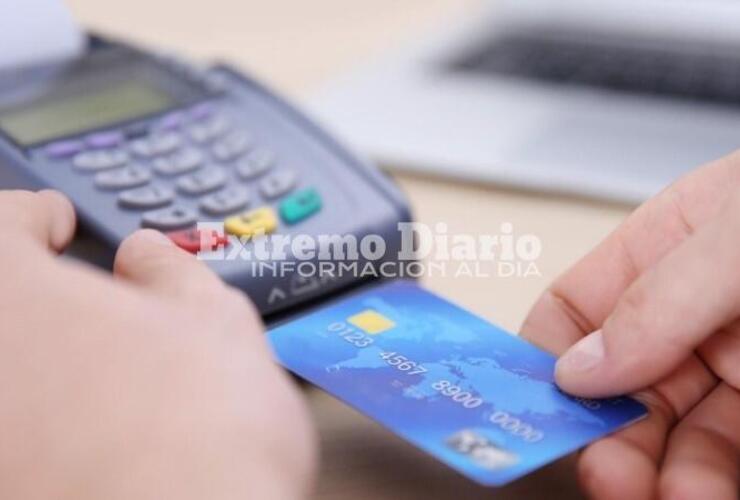 Imagen de Afip aumentó el reintegro en compras con tarjeta de débito: para jubilados y beneficiarios de planes sociales