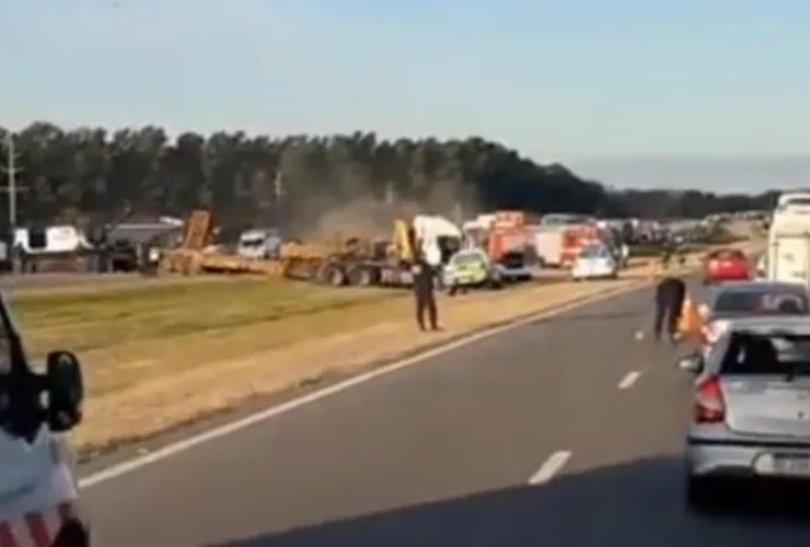 Imagen de Accidente de tránsito en la autopista Rosario-Buenos Aires