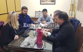 Imagen de Ghione solo: Hubo una reuni&oacute;n y los dem&aacute;s ediles no participaron