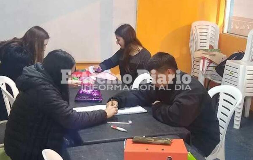 Imagen de Fighiera: Centro de Apoyo Escolar  Comunal