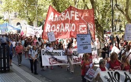 Los docentes de las escuelas p&uacute;blicas de Rosario quieren la reapertura de paritarias y van a asamblea para definir los pasos a seguir. Foto: La Capital Archivo