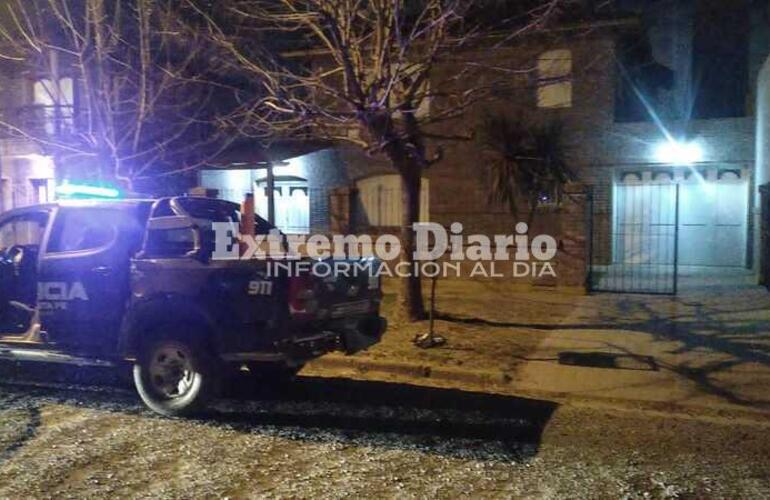 Imagen de Arroyo Seco: Violenta entradera en 9 de Julio al 400 Bis