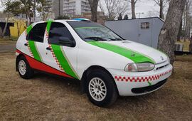 El auto corresponde al "Mudo" Aloe, el primero en llegar.