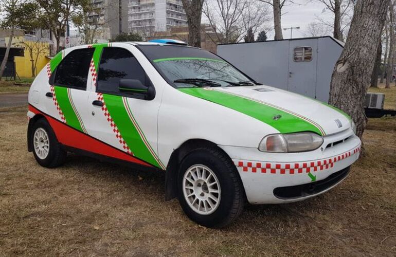 El auto corresponde al "Mudo" Aloe, el primero en llegar.