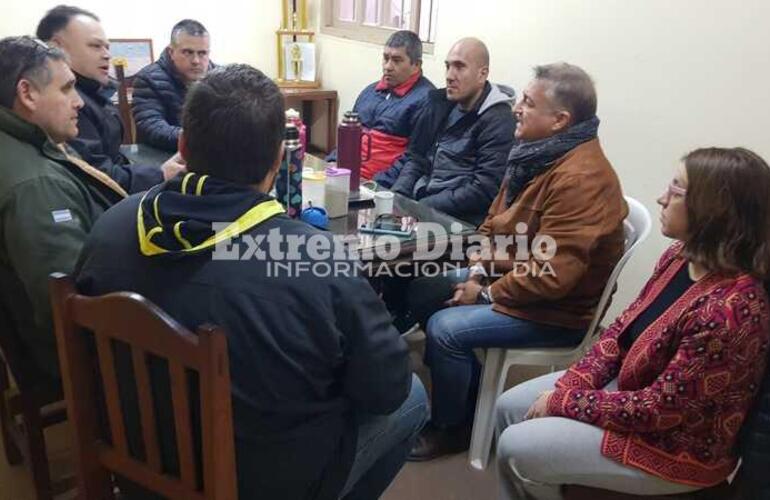 Imagen de Puerto Gaboto: Reunión en el Concejo con los trabajadores despedidos