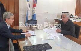 Imagen de Reuni&oacute;n con el Ministro de Econom&iacute;a, Walter Agosto
