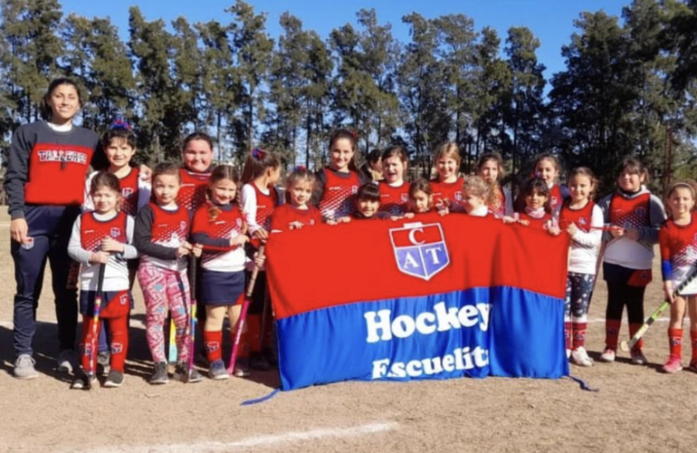 Imagen de Talleres realizará un Encuentro de Escuelita de Hockey el 30/07.