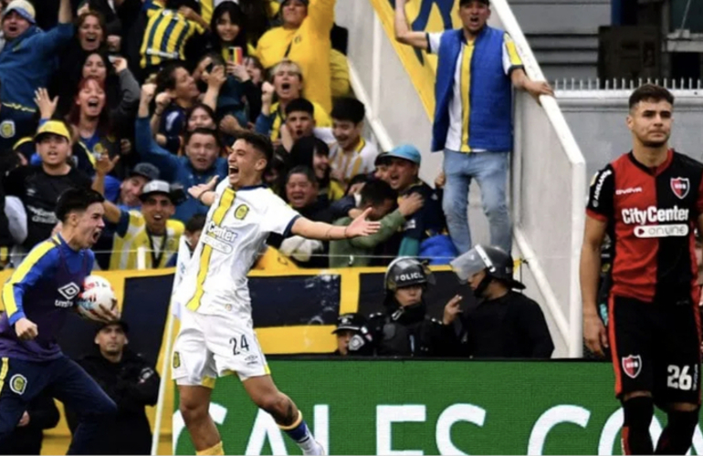 Imagen de El clásico rosarino fue para Central, que venció 1 a 0 a Newell s con gol de Véliz.