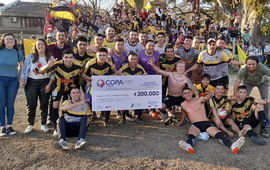 Imagen de Oriental de Rosario derrot&oacute; a Riberas del Paran&aacute; 2 a 1 y pas&oacute; a la tercera fase de la Copa Santa Fe