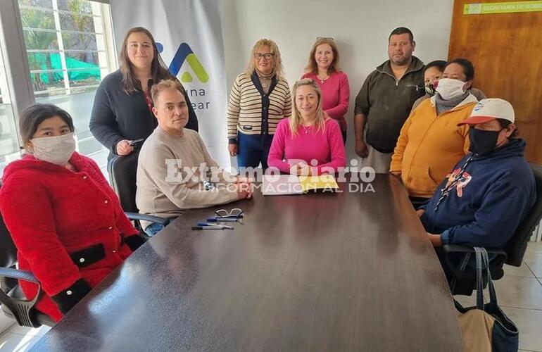 Imagen de La Comuna de Alvear celebró la creación de la cooperativa Pescadores del Paraná