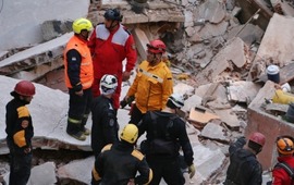 Trabajo incesante en Super&iacute; al 200. (Alan Monz&oacute;n / Rosario3)