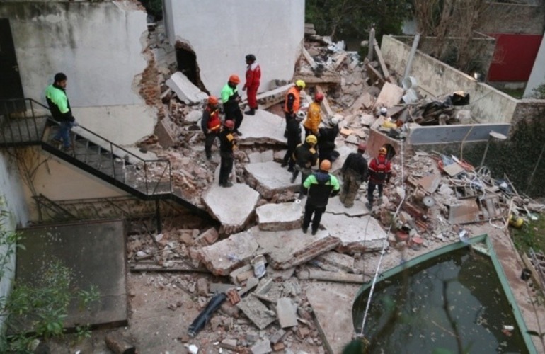 Ratner: "La tercer planta est&aacute; entera pero agrietada con inestabilidad�. (Alan Monz&oacute;n / Rosario3)