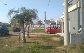 La vivienda est&aacute; ubicada frente a la Paza Astun