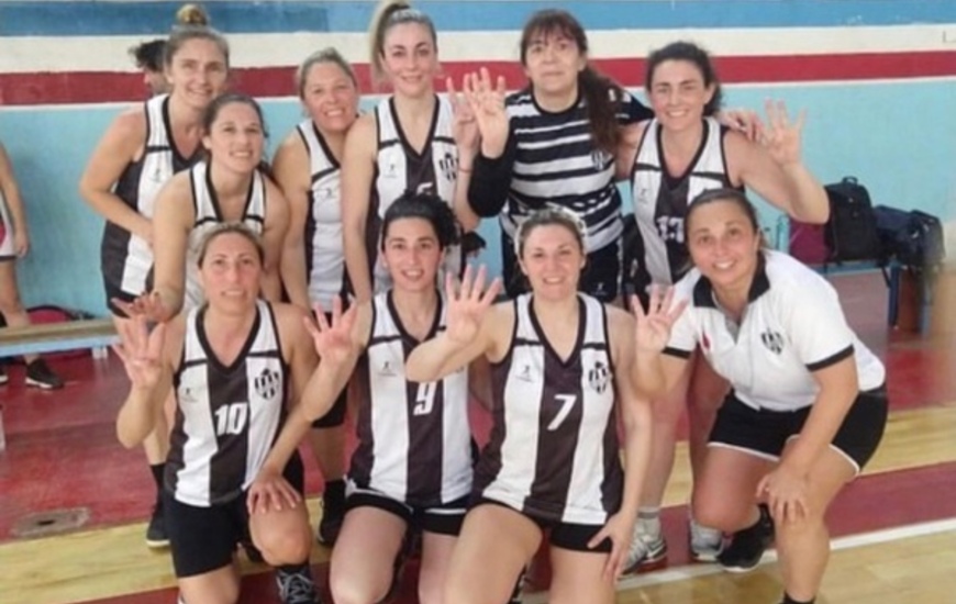 Imagen de Maxi B&aacute;squet: Uni&oacute;n venci&oacute; de visitante a Escuela por 61 a 28.