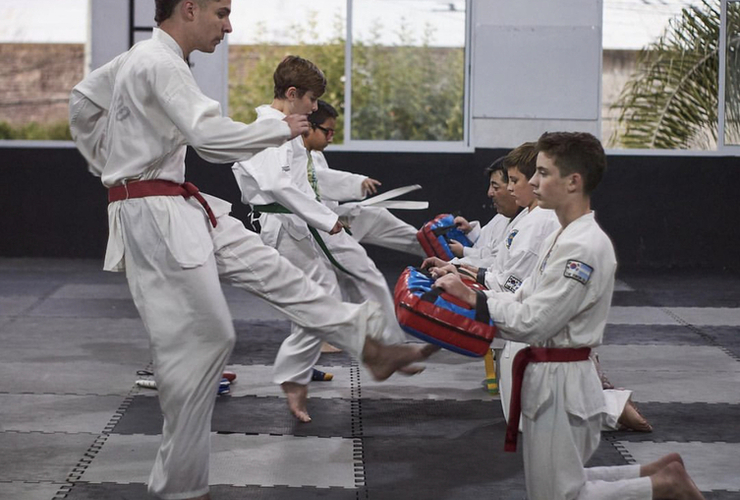 Imagen de Taekwondo: En C.A.U. se tomarán exámenes para rendir cinturones de la Escuela Baek Ho Tigre Blanco.