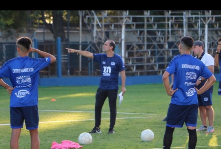 Imagen de Fútbol: Andrés Agosto, renunció como Director Técnico de A.S.A.C.