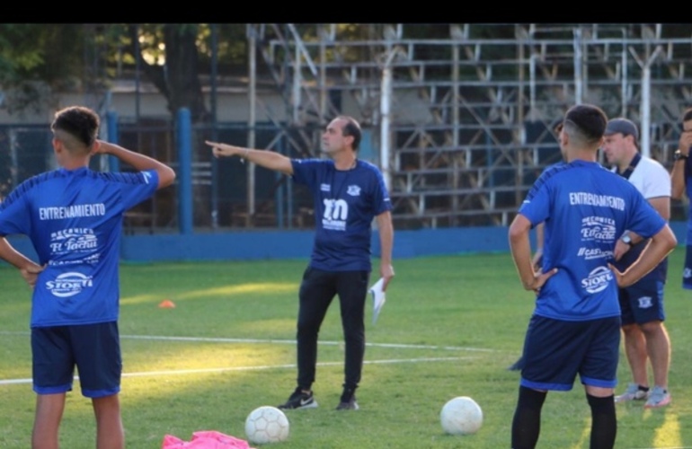 Imagen de F&uacute;tbol: Andr&eacute;s Agosto, renunci&oacute; como Director T&eacute;cnico de A.S.A.C.