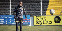Cozzoni actualmente juega en Deportivo Madryn.