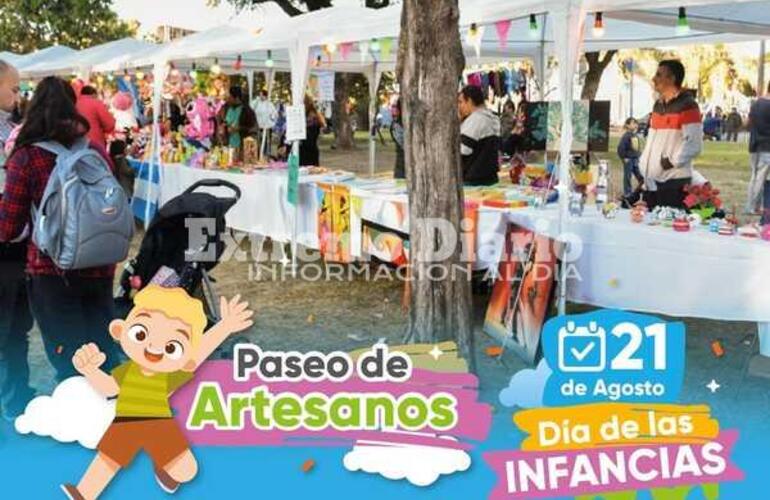 Imagen de Paseo de artesanos en el festejo del Día de las Infancias en Fighiera