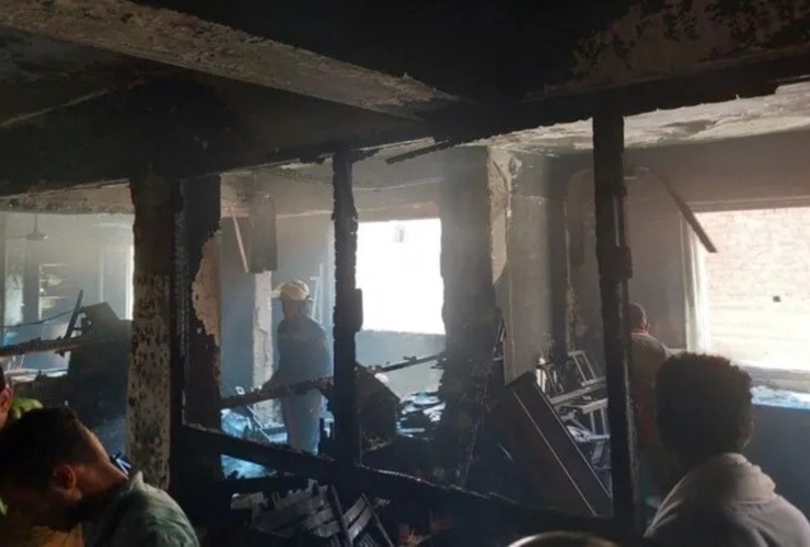Imagen de Al menos 41 muertos al incendiarse una iglesia en El Cairo Imagen de Al menos 41 muertos al incendiarse una iglesia en El Cairo