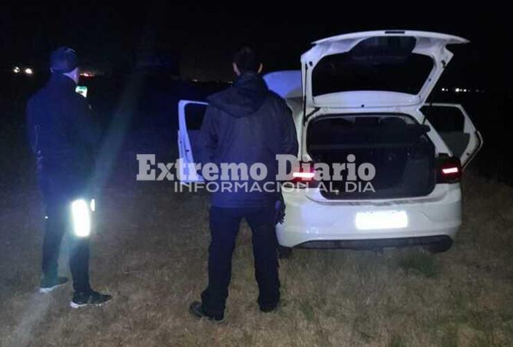 Imagen de Auto robado en Arroyo Seco aparece abandonado en la autopista