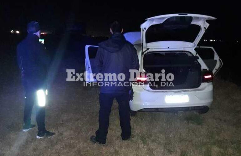 Imagen de Auto robado en Arroyo Seco aparece abandonado en la autopista