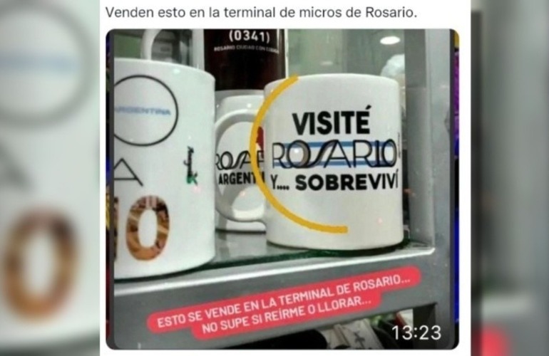 Imagen de "Visité Rosario y sobreviví": polémica por un local de souvenirs de la terminal que vende tazas con esta frase