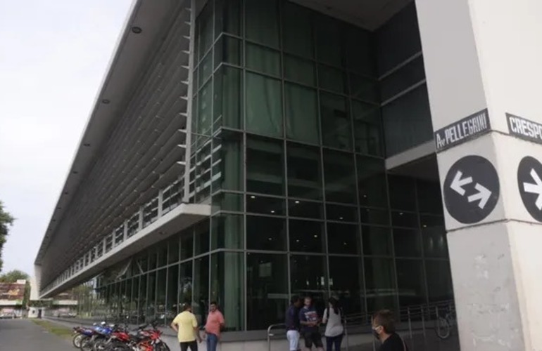 Hospital de Emergencias Clemente Alvarez. All&iacute; est&aacute;n internadas las v&iacute;ctimas atacadas en Villa Gobernador G&aacute;lvez.