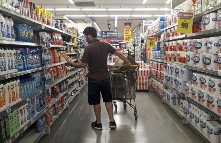 Imagen de Una familia tipo necesit&oacute; m&aacute;s de $111 mil para no ser pobre en julio