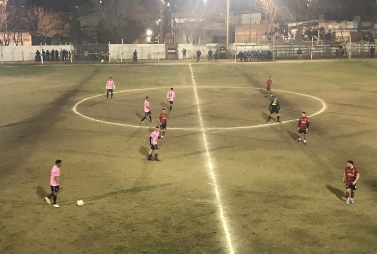 Imagen de 1era División: Porvenir Talleres le ganó 1 a 0 a Talleres con gol de Correa por la fecha 4 del torneo Clausura.