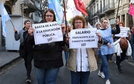 Adem&aacute;s del paro, los docentes se movilizar&aacute;n el mi&eacute;rcoles en la capital provincial. (Alan Monz&oacute;n/Rosario3)
