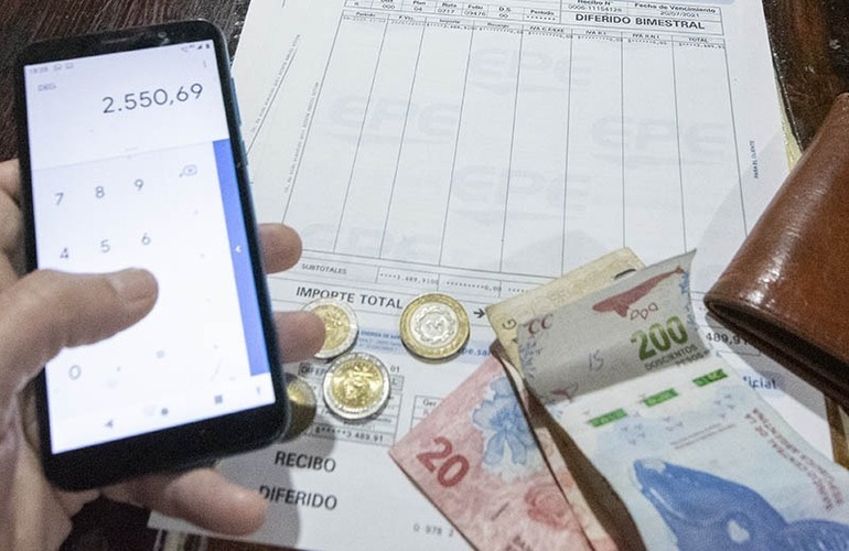 Imagen de Salario M&iacute;nimo: acuerdan aumento del 21% en tres tramos, en septiembre ser&aacute; de $54.550