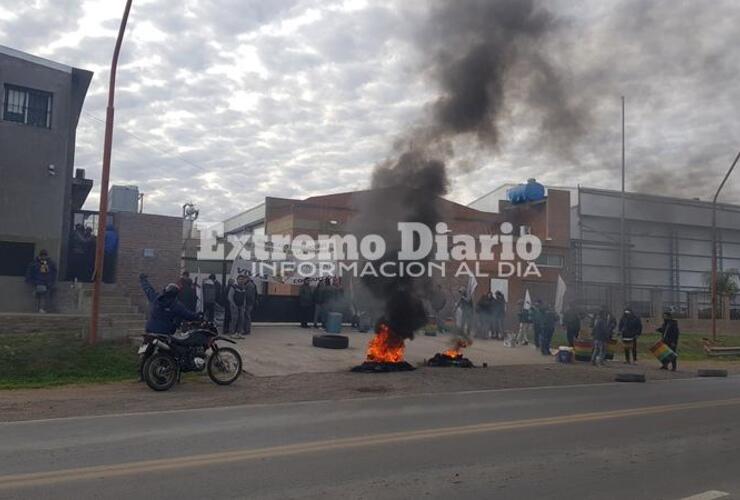 Imagen de Fin del conflicto: Los trabajadores de Puerto Gaboto aceptaron la indemnización