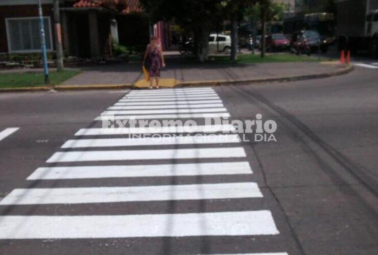 Imagen de Proponen la demarcación de sendas peatonales en lugares de alto tránsito