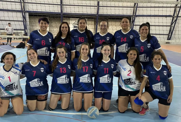 Imagen de Vóley: La 1era División femenina de Central Argentino de Fighiera, perdió 3-0 ante Unión de Pavón Arriba