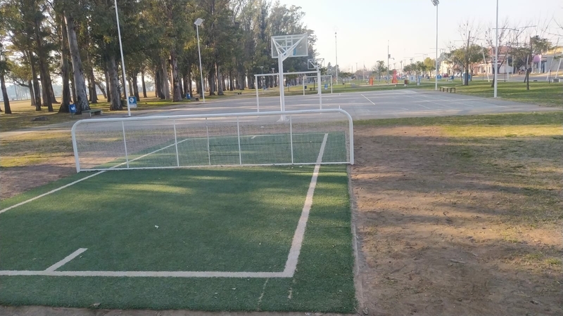 Veredas nuevas frente a Tr&aacute;nsito, estaciones de gimnasios a cielo abierto, y m&aacute;s en el Parque Central.