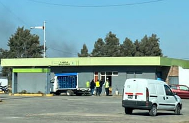 Imagen de Decomisaron bidones de agua en el acceso a la ciudad