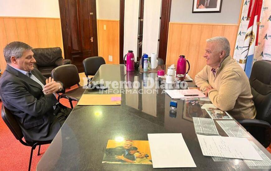 Imagen de Firma de convenio para agilizar los tr&aacute;mites de compactaci&oacute;n de veh&iacute;culos secuestrados