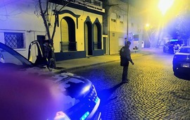 Imagen de Balearon la sede del Sindicato de Aceiteros de Rosario