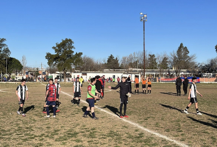 Imagen de Fútbol: Unión ganó 3 a 1 de visitante a San Lorenzo por la fecha 5 del campeonato.