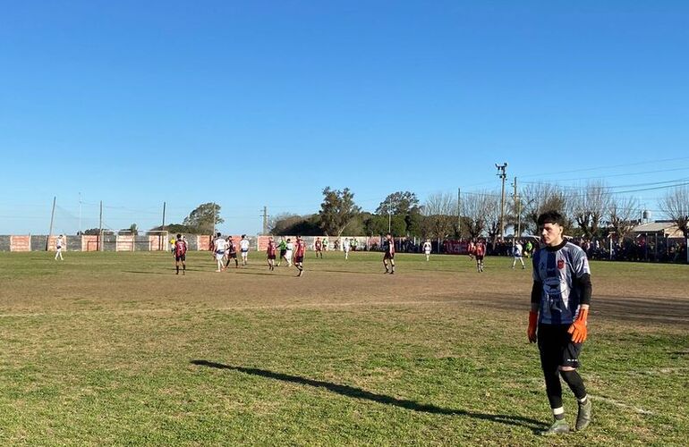 Imagen de Figherense y Central Argentino empataron 1 a 1 en el Cl&aacute;sico de Fighiera