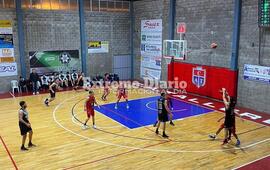 Imagen de Superliga: Talleres cay&oacute; 96 a 66 frente a Temperley y acumula 4 derrotas consecutivas en el torneo