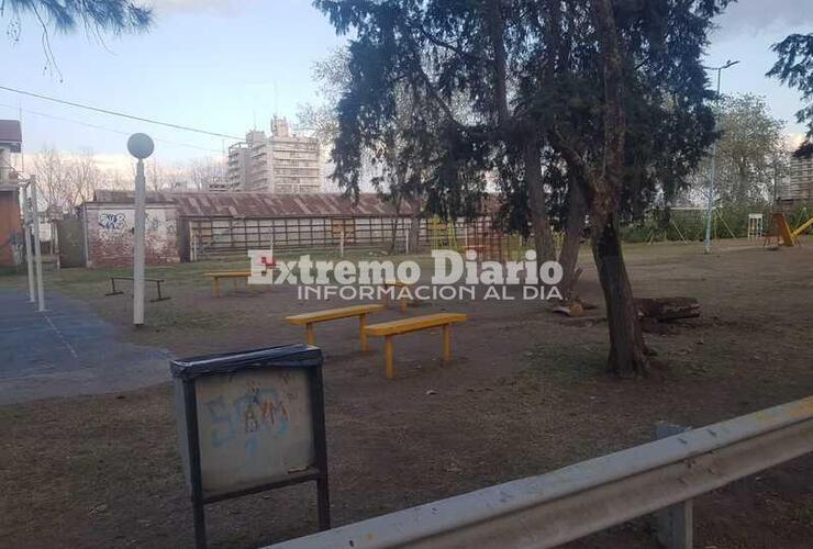 Imagen de Piden la colocación de mesas y la reparación de los baños en la plaza Independencia