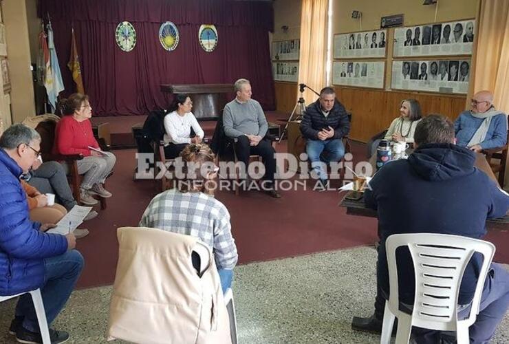 Imagen de Mesa de diálogo por la aplicación de fitosanitarios