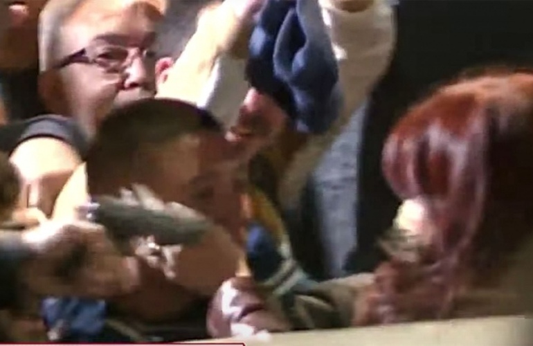 Imagen de Detuvieron a un hombre que atac&oacute; a Cristina con un arma