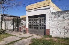 Imagen de Lo asaltaron mientras guardaba el auto en 1° de mayo al 1300